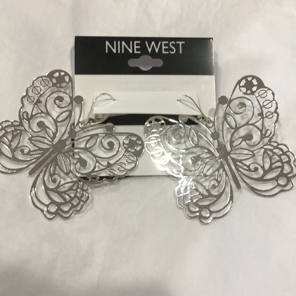Nine West silver tone butterfly shaped lever back earrings new - Picture 1 of 11